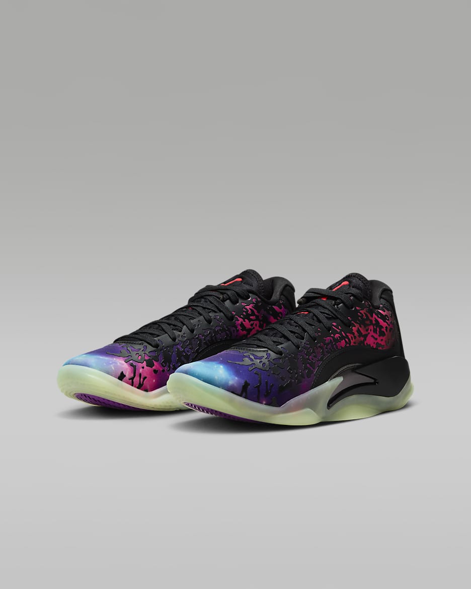Jordan negros con morado sales